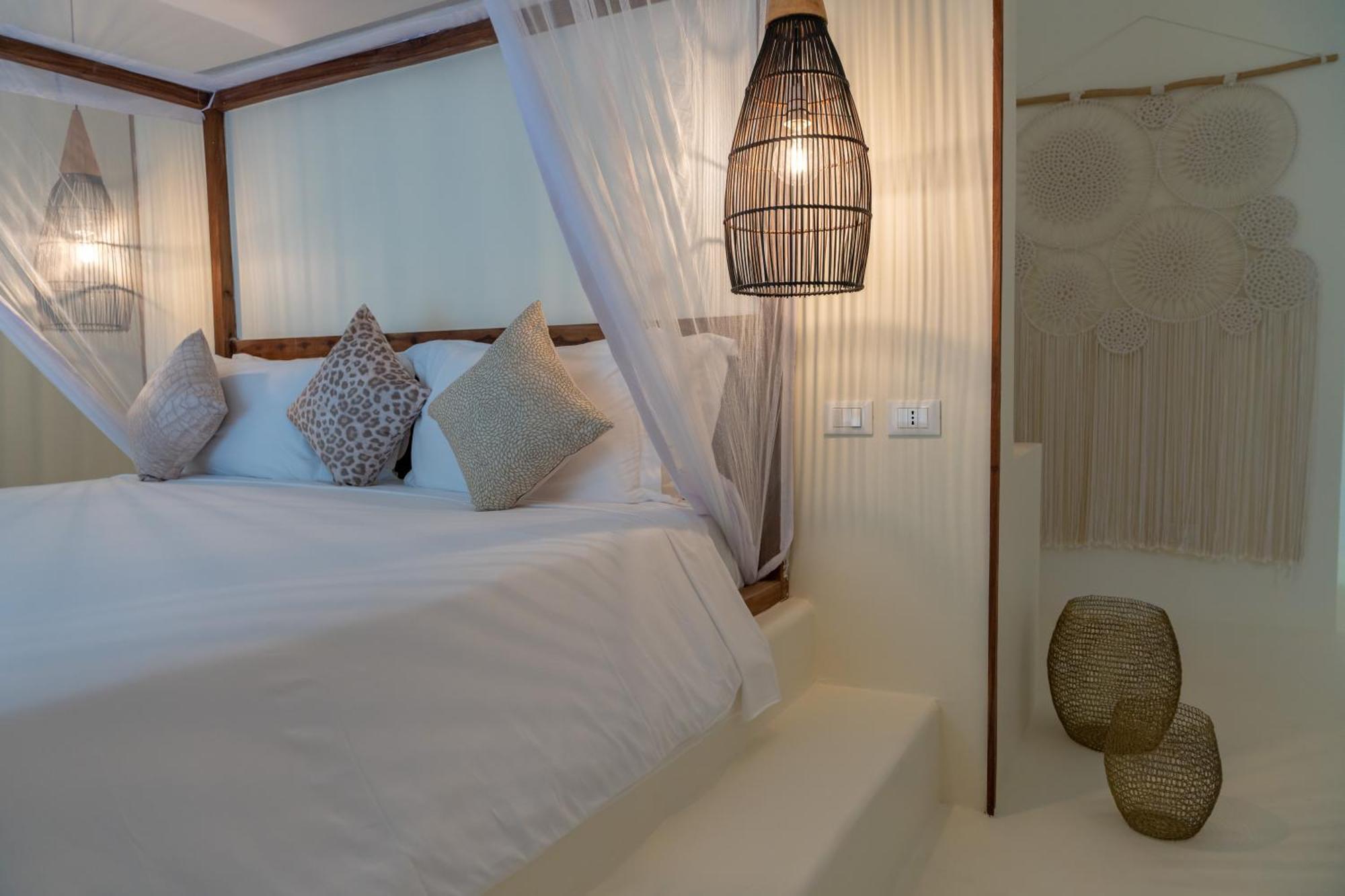 Alma Boutique Hotel Джамбиани Екстериор снимка