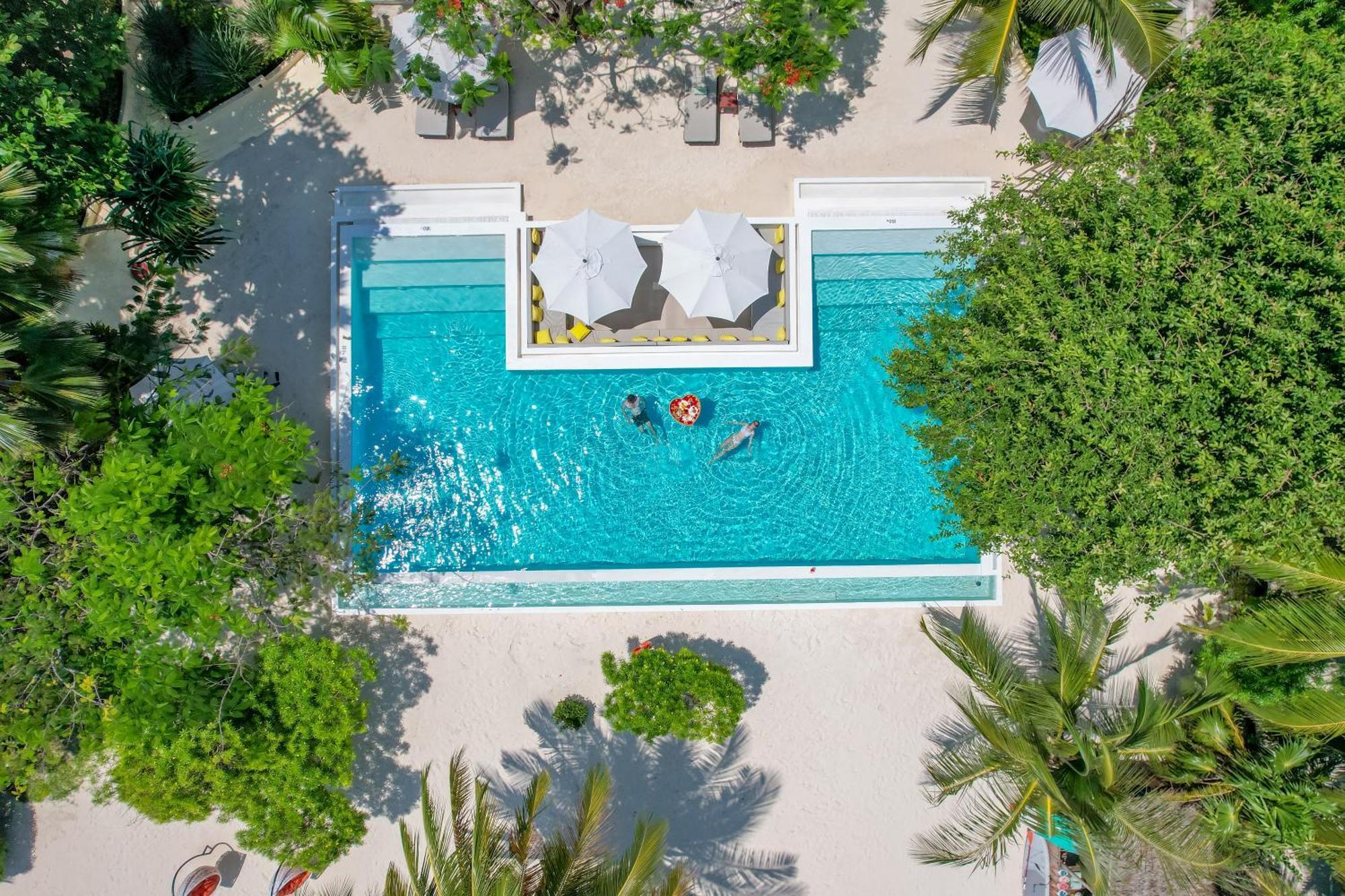 Alma Boutique Hotel Джамбиани Екстериор снимка